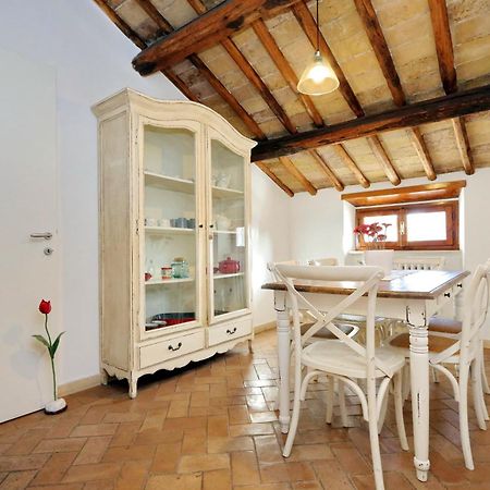 Piazza Mattei Elegant Apartment | Romeloft מראה חיצוני תמונה